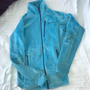 Patagonia women’s R2 jacket